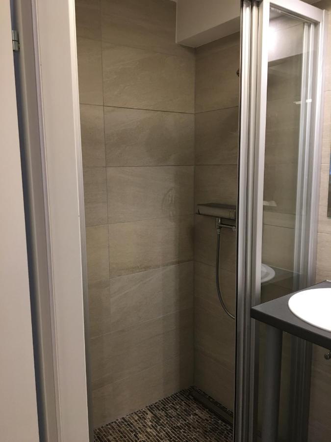 Cosy Flat In The Quiet Area With Own Garden, Free Parking And Direct Public Transport Link To The Centre Daire Viyana Dış mekan fotoğraf